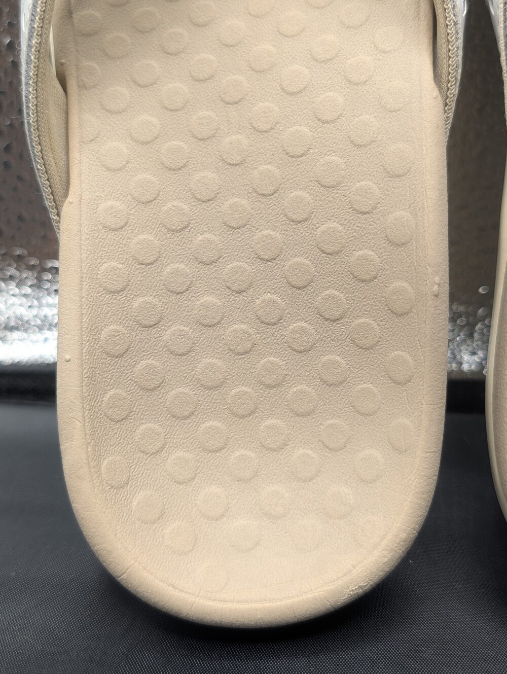 Vionic Women's Casandra Flip Flops White Leather - Picture 7 of 12